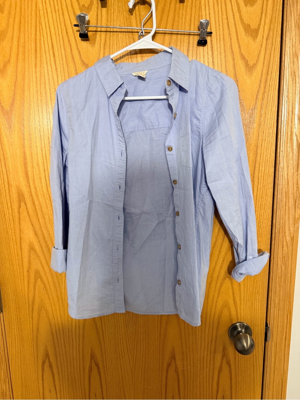 Forever 21 Light Blue Collared Button Shirt